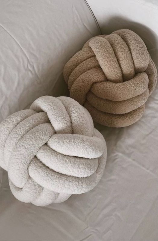 Knot Pillow